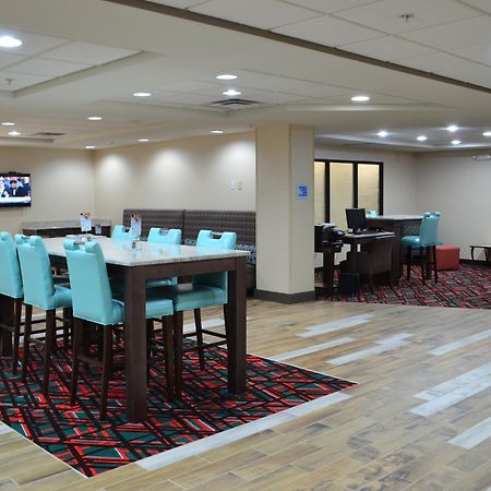 Holiday Inn Express Madison Kültér fotó