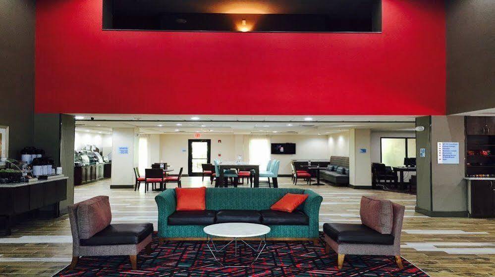 Holiday Inn Express Madison Kültér fotó